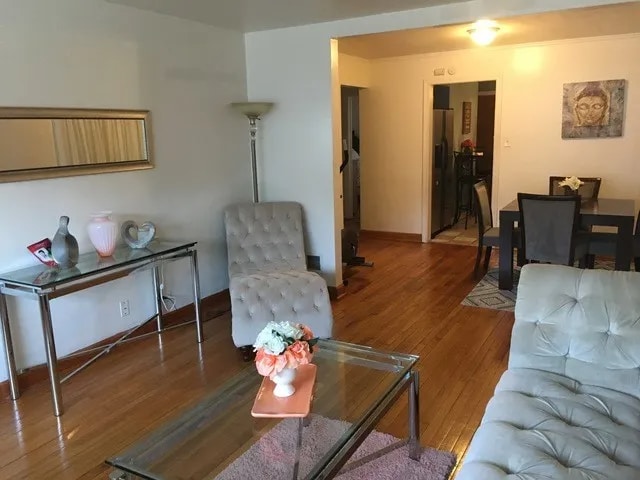 Building Photo - 7827 S Ridgeland Ave