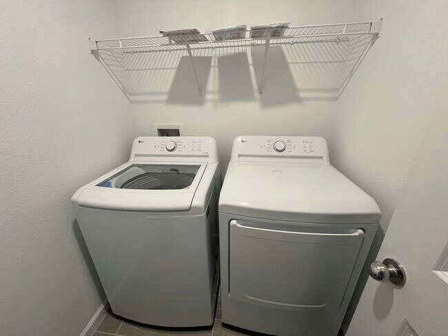 Building Photo - 3491 SE 37th Ct