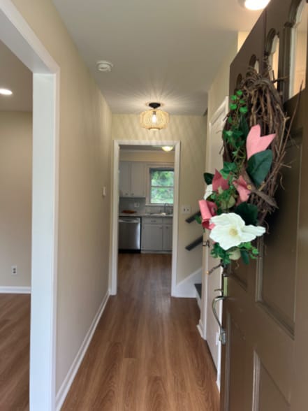 Building Photo - 3179 River Oak Rd