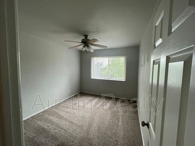 Building Photo - 9101 Olive Blvd
