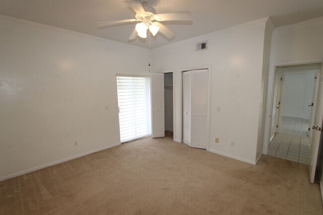 Building Photo - 451 Hamptoncrest Cir