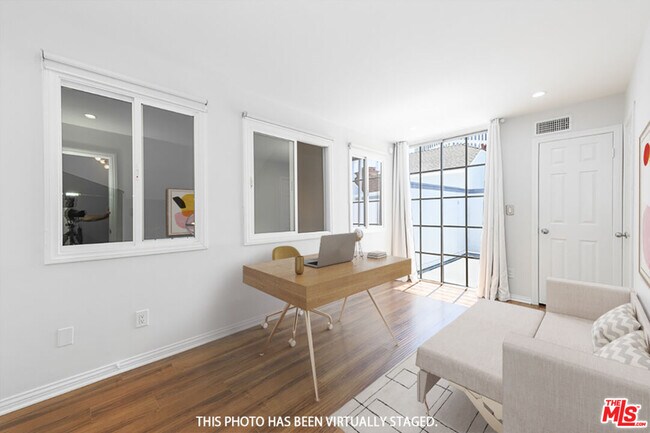 Building Photo - 11667 Gorham Ave