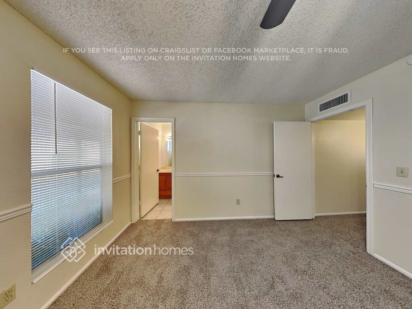 Building Photo - 11446 N 39th Dr