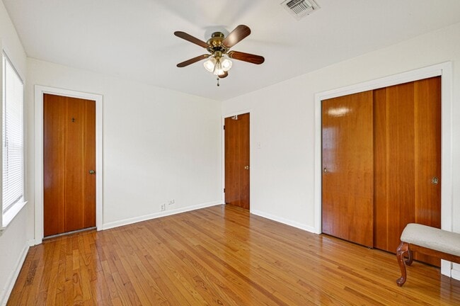 Building Photo - 1235 Ansbury Dr