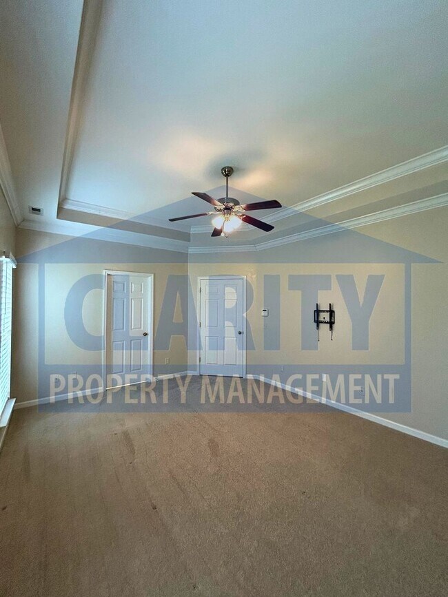 Building Photo - Beautiful 3-bedroom home!