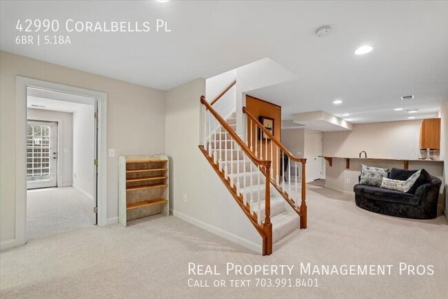 Building Photo - 42990 Coralbells Pl
