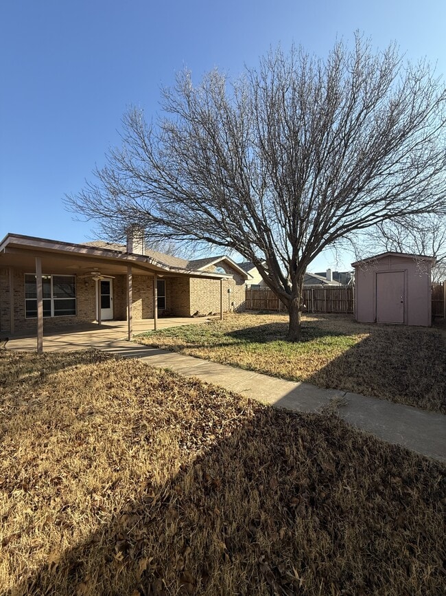 Building Photo - 2207 93rd St