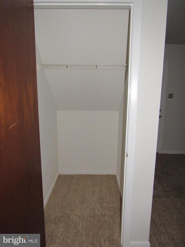 Building Photo - 259 Shirley Dr