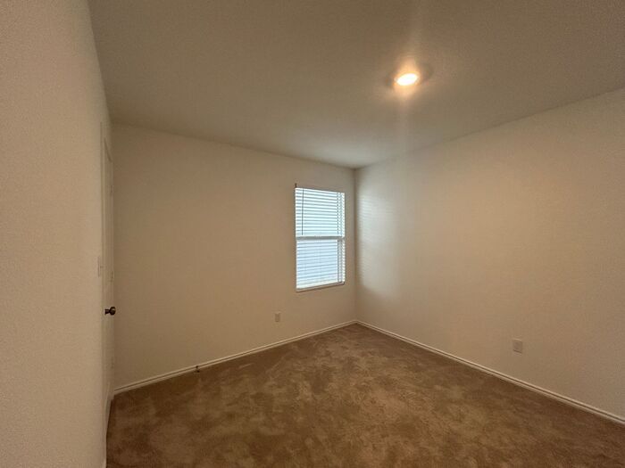 Building Photo - 1213 Catfish Ln