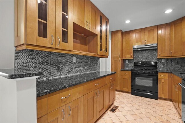 Building Photo - 1342 Atterberry Pl