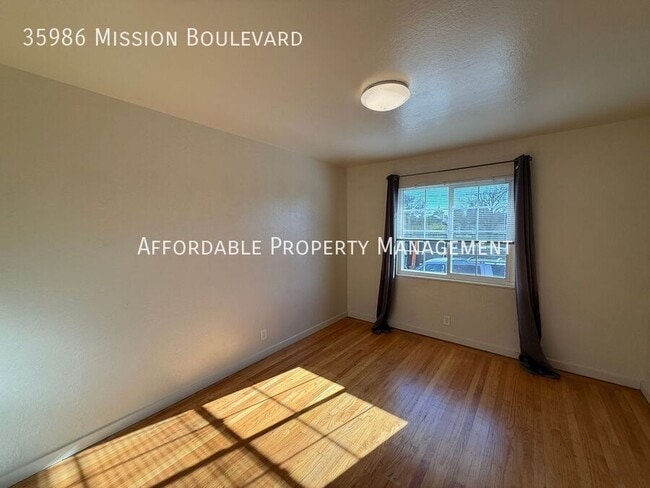 Building Photo - 35986 Mission Blvd