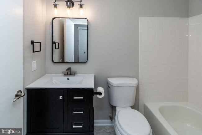 Building Photo - 69 Fisher Dr