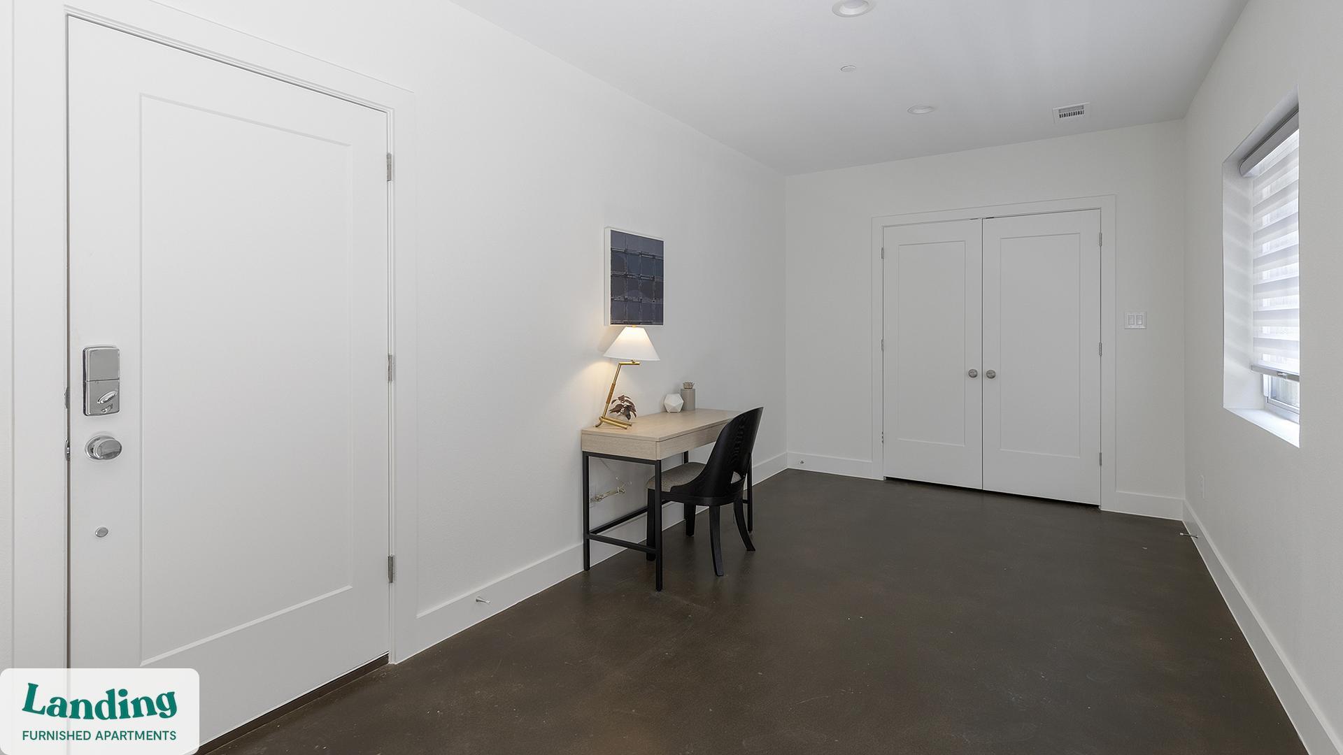 Building Photo - 2206 Arroyo Ave