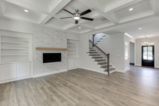 Building Photo - 5580 Suwanee Dam Rd