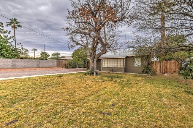 Primary Photo - Vintage Ranch Home