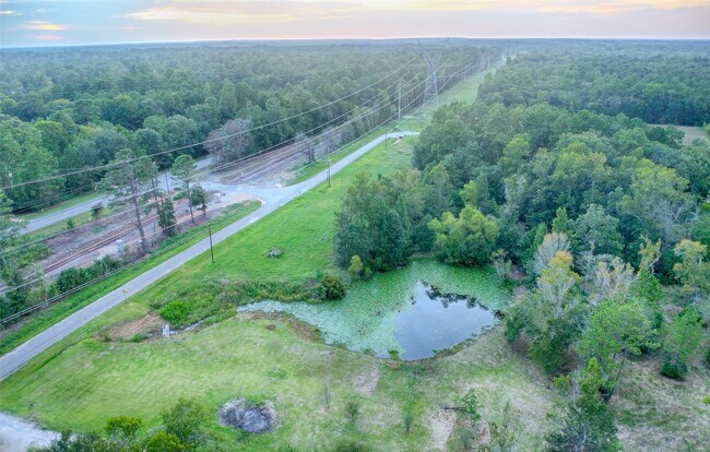 Building Photo - 22311 Warwick Glen Dr