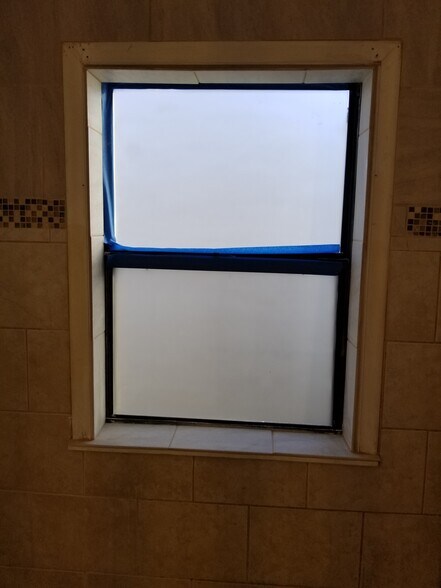 Building Photo - 1439 N Olympia Ave