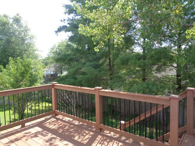 Building Photo - 3801 Blue Cedar Ln