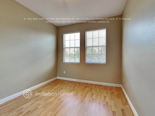 Building Photo - 720 NW 83rd Pl