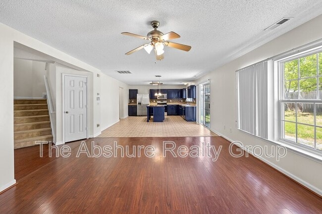 Building Photo - 6571 Guard Hill Dr