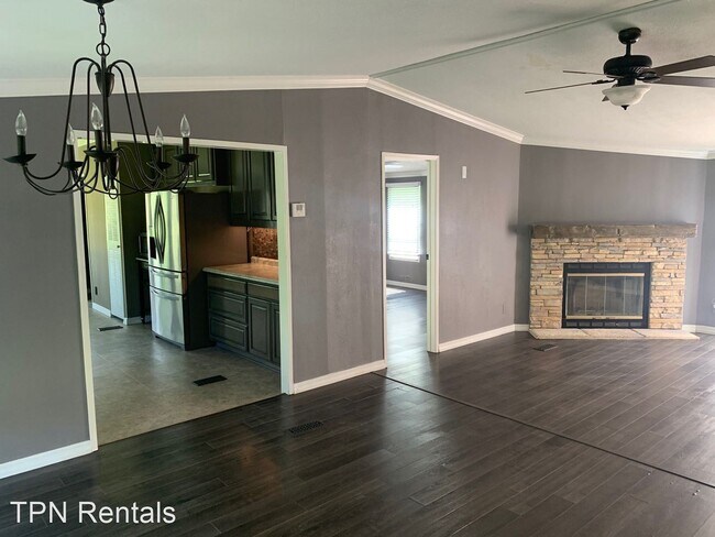 Building Photo - 3 br, 2 bath House - 1304 Hollow Oaks Ln