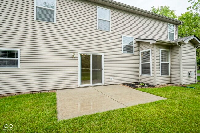 Building Photo - 14170 Royalwood Dr