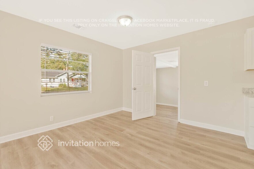 Building Photo - 4560 Merrimac Ave