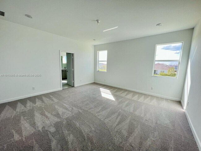 Building Photo - 1079 Haywagon Trl