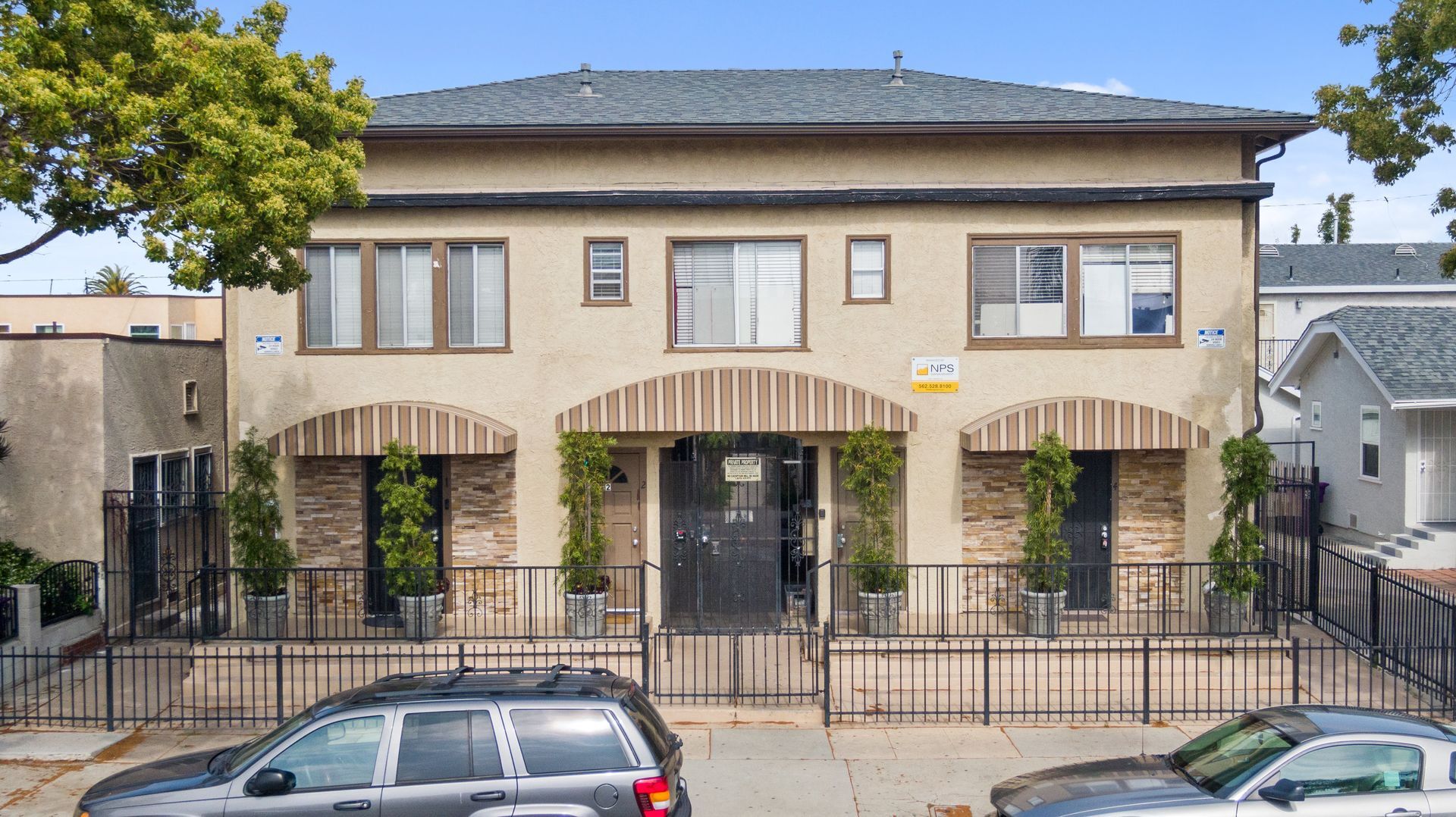 Building Photo - 1460 Gaviota Ave