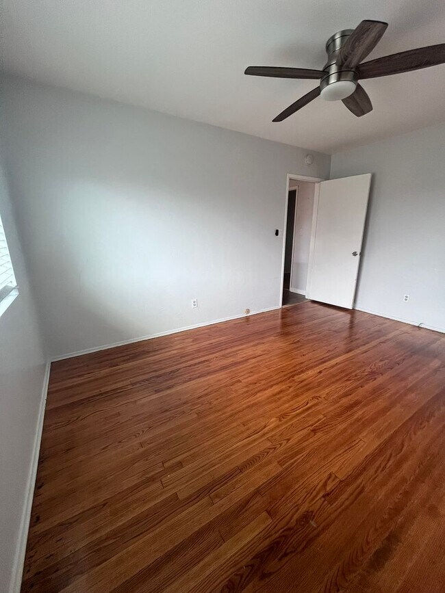 Building Photo - Imperial Beach! Coastal Charm Meets Everyd...