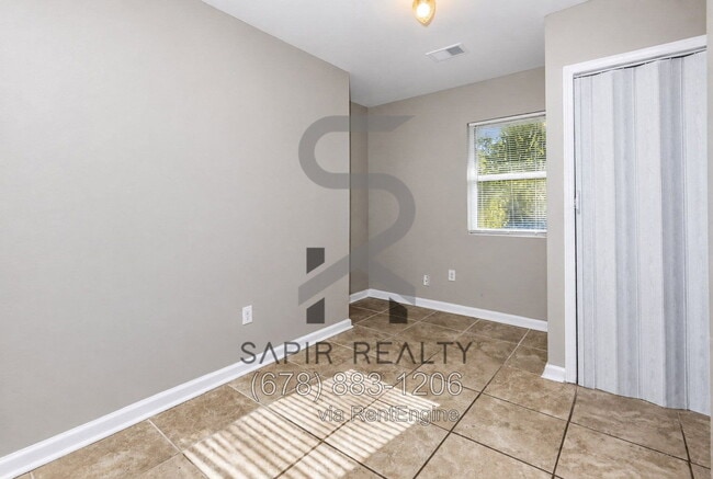 Building Photo - 2853 Belvedere Ln