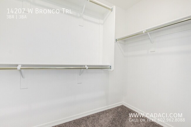 Building Photo - 14207 W Bronco Trl