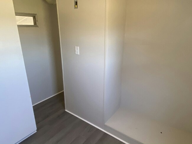 Building Photo - 26 Circle Dr