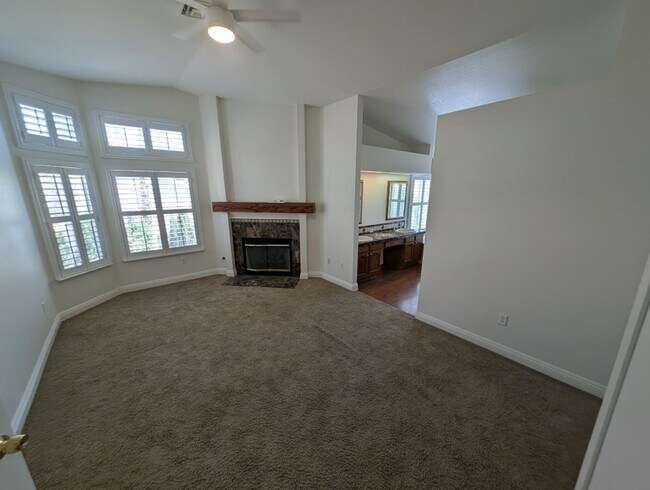 Building Photo - 8432 Airmont Ct