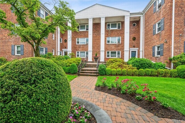 Building Photo - 1833 Palmer Ave