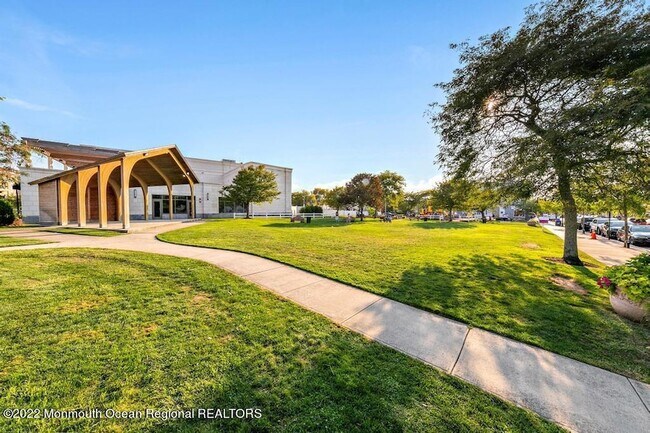 Building Photo - 57-61 Brighton Avenue Unit 303