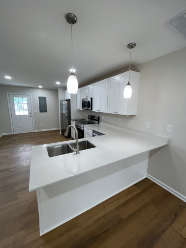 Building Photo - 437 N Main St