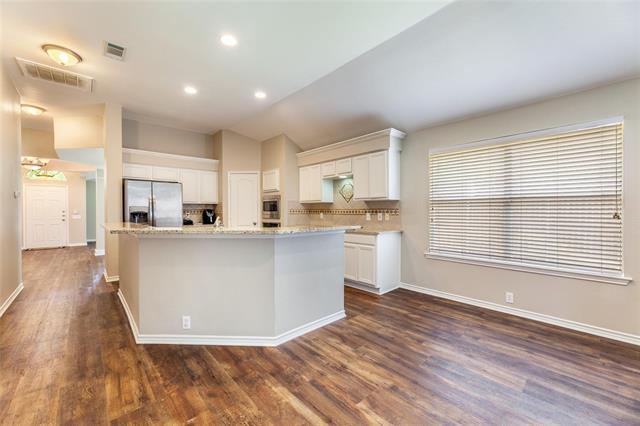 Building Photo - 5708 McKinley Ln