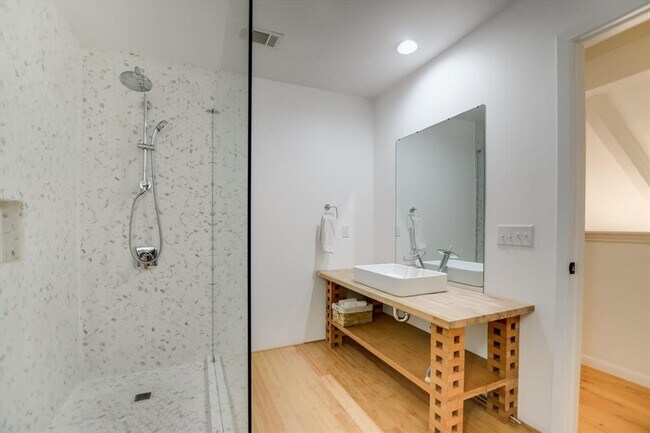 Building Photo - 3909 Ranch Creek Dr