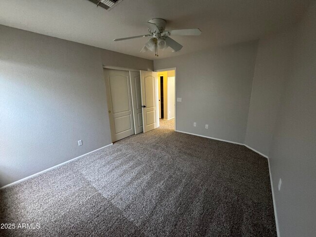 Building Photo - 22530 N Van Loo Dr