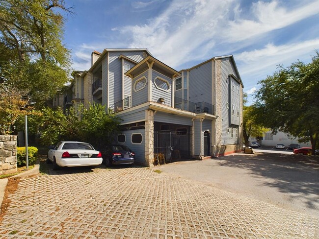 Building Photo - 3111 Tom Green St
