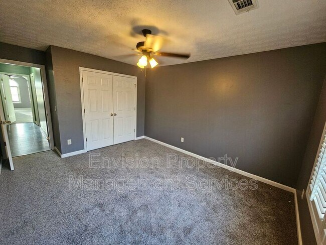 Building Photo - 192 Ashley Dr