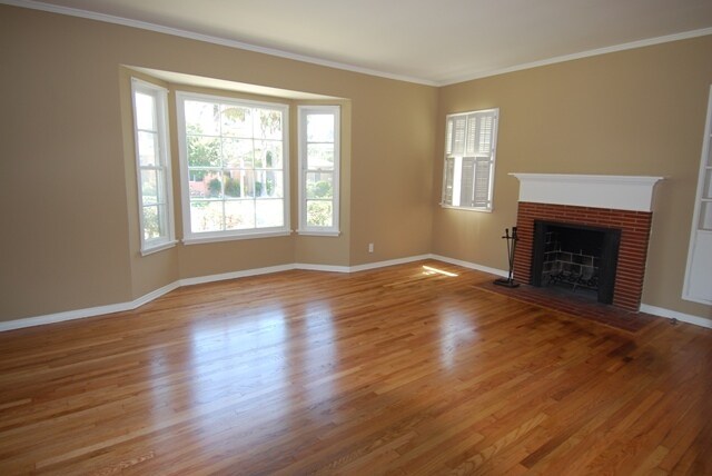 Building Photo - 1267 Devon Ave