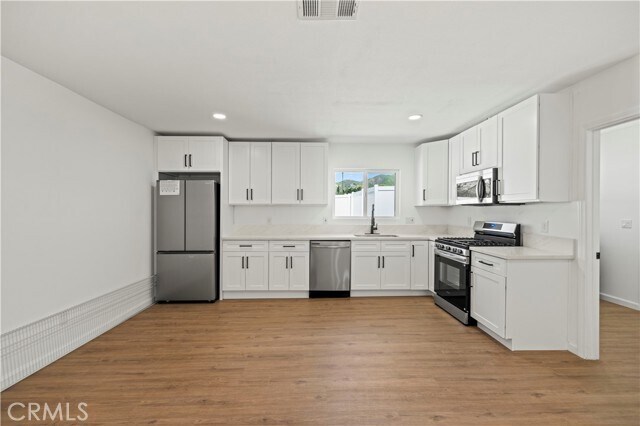 Building Photo - 11549 Kagel Canyon St