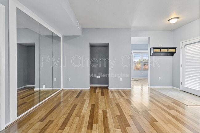 Building Photo - 18602 E Water Dr