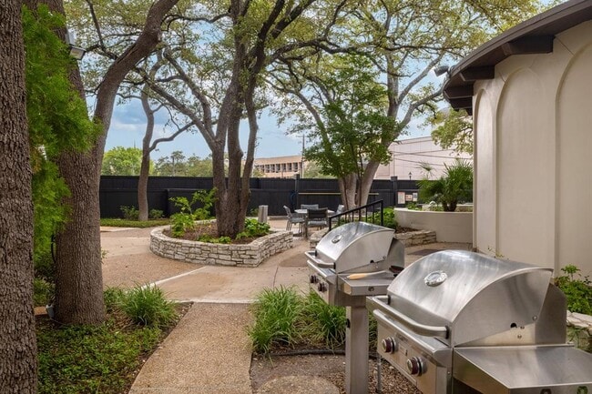 Building Photo - 1801 Lavaca St