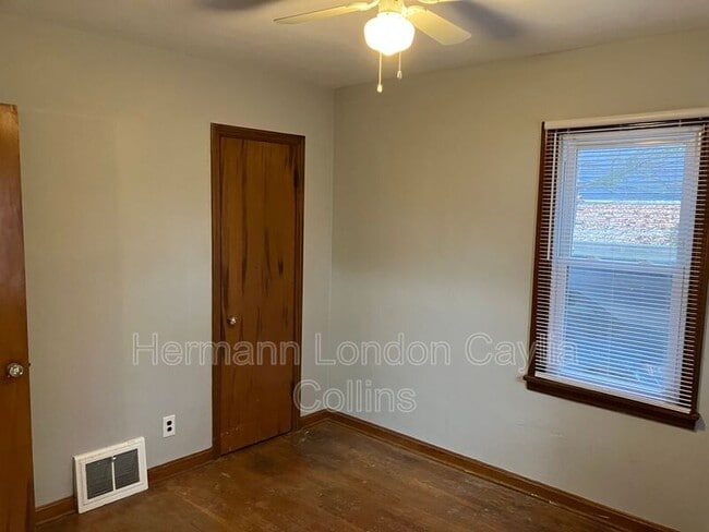 Building Photo - 360 S Harvey Ave