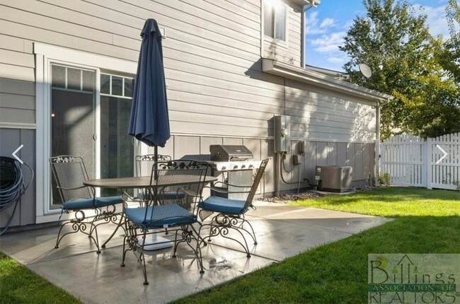 Building Photo - 1831 Island View Dr