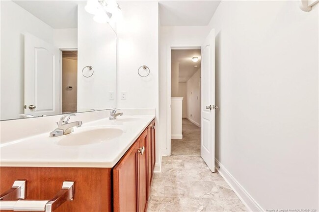 Building Photo - 1081 Ronald Reagan Drive