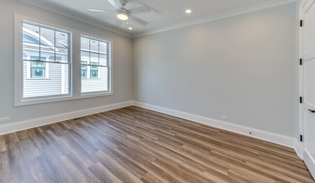 Building Photo - 1147 S Eldridge Ln